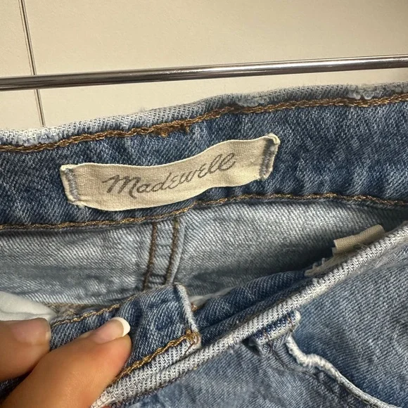 Madewell Classic Straight Jeans – Size 25 - Picture 3 of 9